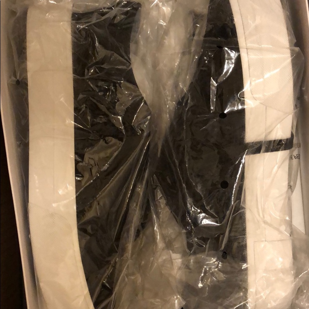 NEW Vince Copley Platform Sneaker in Black Suede - Picture 4 of 4